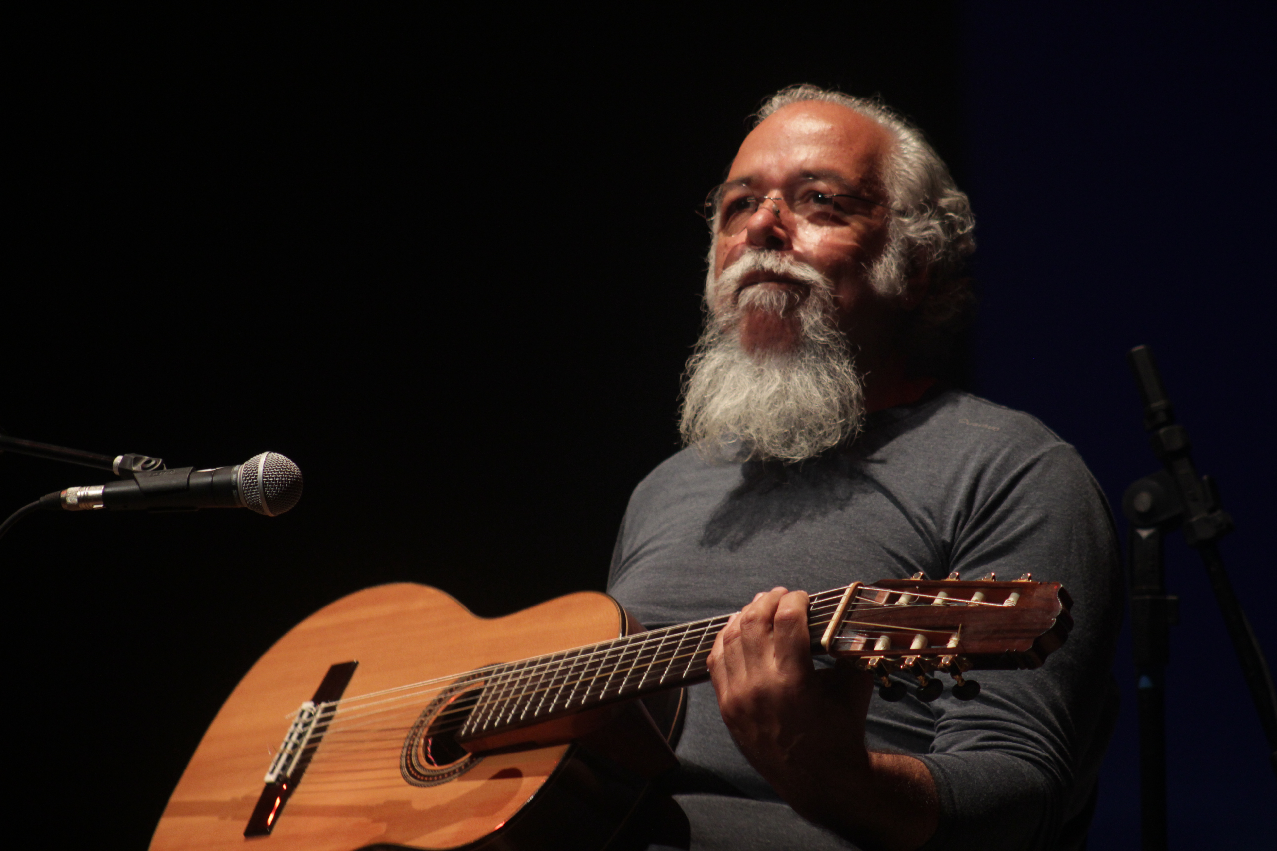 arismar-violÃo-alta.jpg